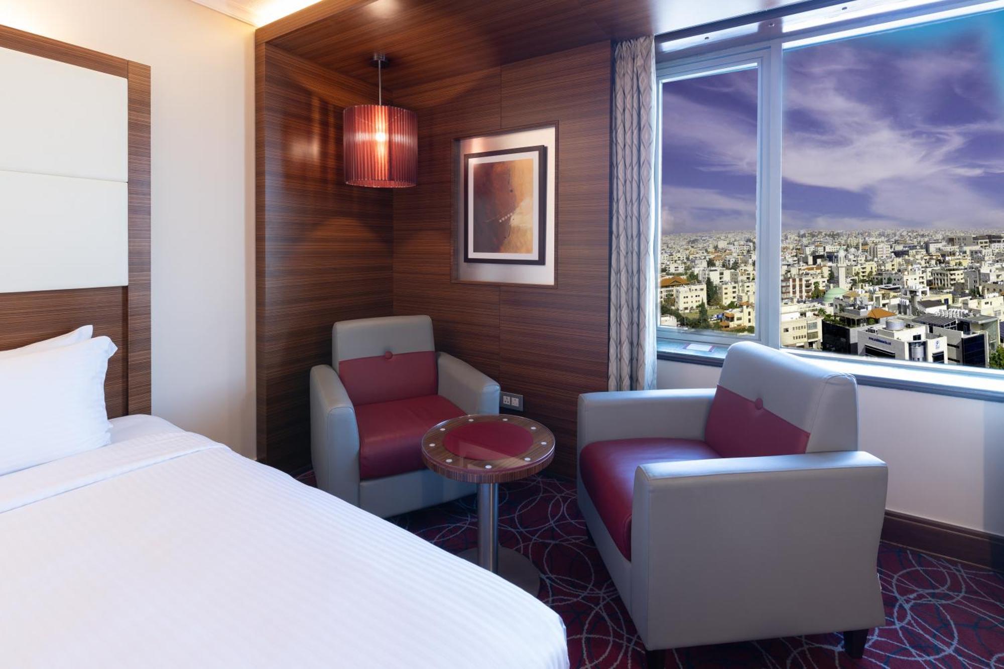 Crowne Plaza Amman, An Ihg Hotel Экстерьер фото