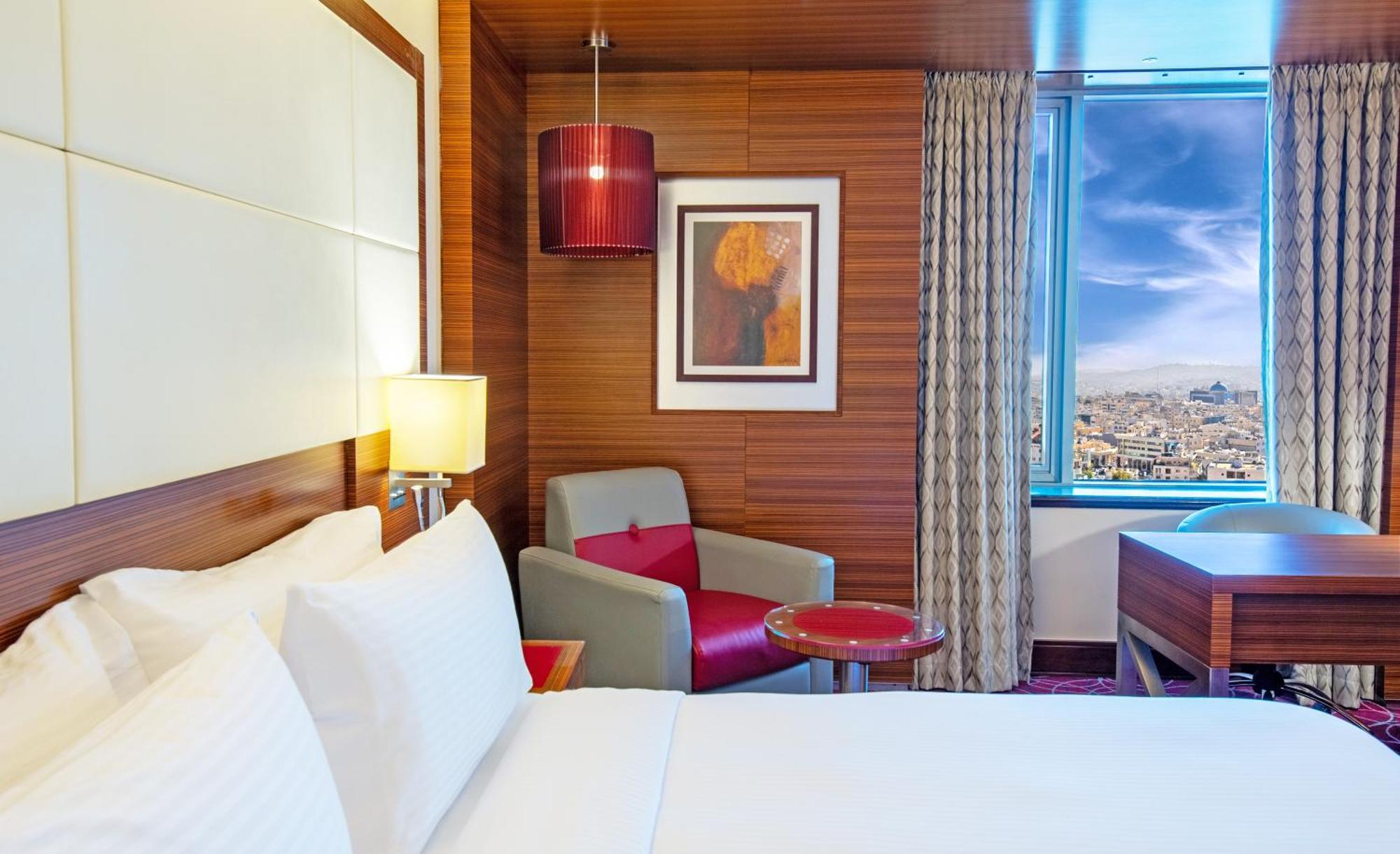 Crowne Plaza Amman, An Ihg Hotel Экстерьер фото